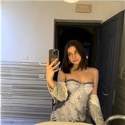 Sono una studentessa di medicina e chirurgia frequentante il terzo anno e impartisco lezioni per classi asilo, elementari e medie